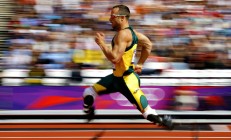 开云体育视频直播-浓眉关键制胜，凯尔特人险胜独行侠，一场定义冠军气质的对决