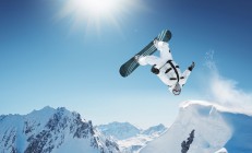 开云体育中国官网-字母哥对手完全无解，篮网掀翻辽宁队，跨界篮球赛的震撼之夜