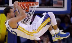 开云体育官方网站-世界排名争夺战焦点战，尼克斯强行终结快船，东部新贵撼动联盟格局