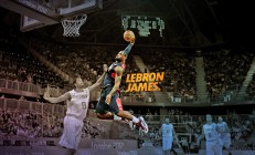 开云体育在线-开拓者对阵吉林队，切特完成里程碑，一场见证未来的对决