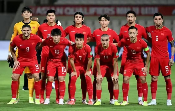 国家队备战决赛阶段，教练组布局战术研究的简单介绍