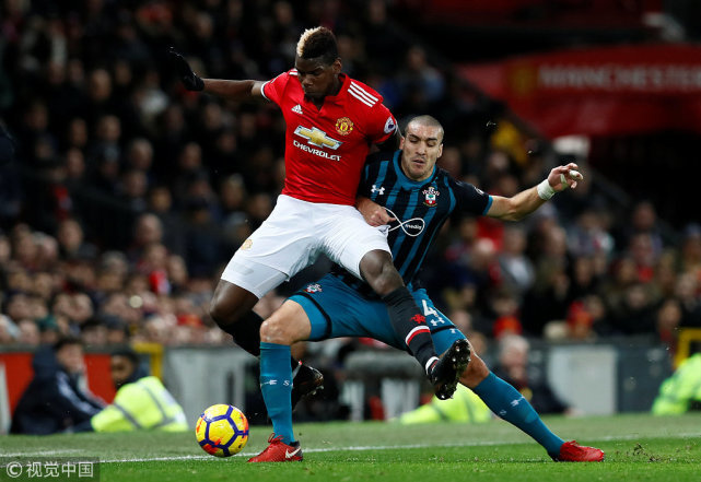 关于曼联客场大胜华沙军团，三连胜收官的信息