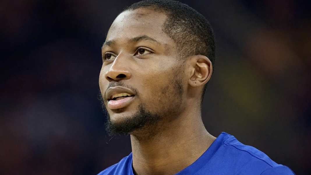 包含上海客场告捷，杨力砍下全队最佳分的词条