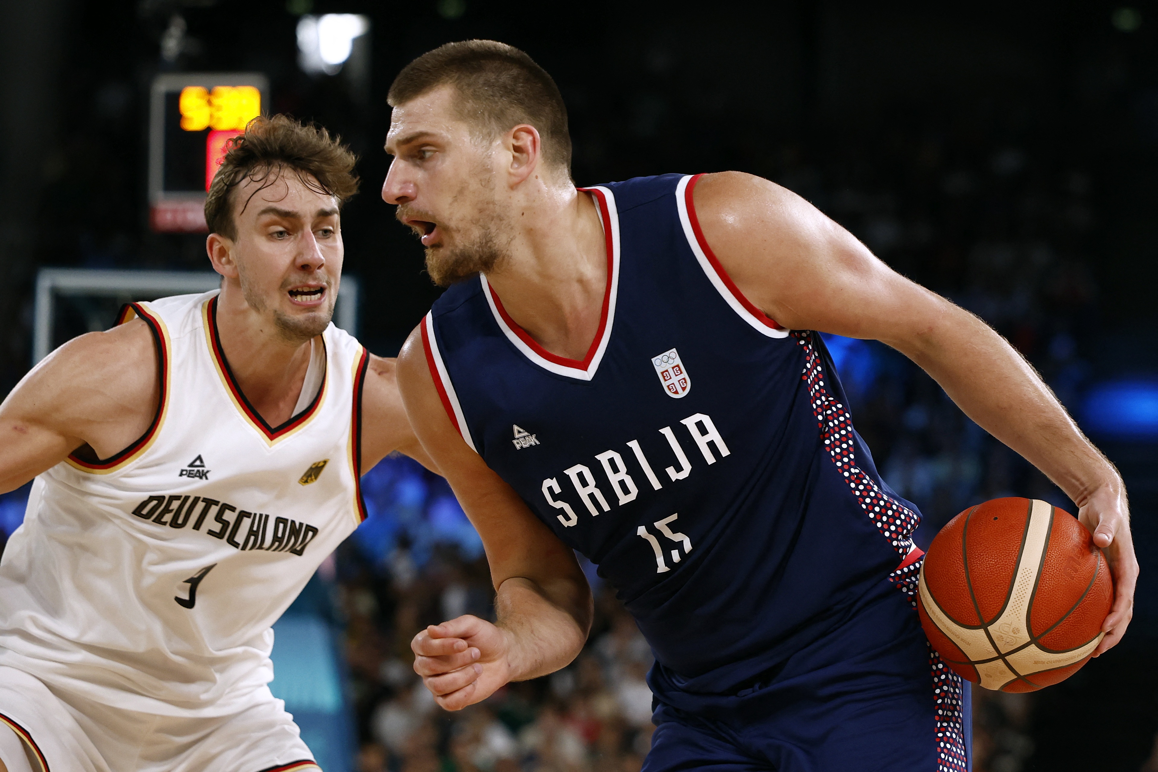 德国男篮险胜阿根廷男篮，利拉德打破历史纪录