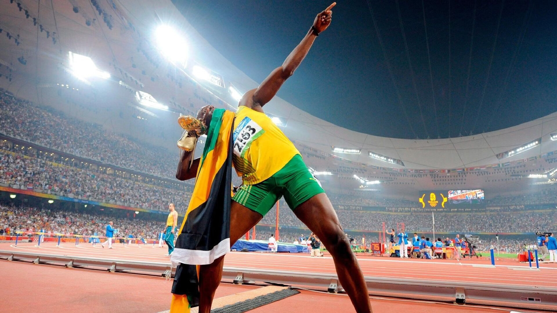 广东队拿下马刺，贝恩连续得分拉开差距