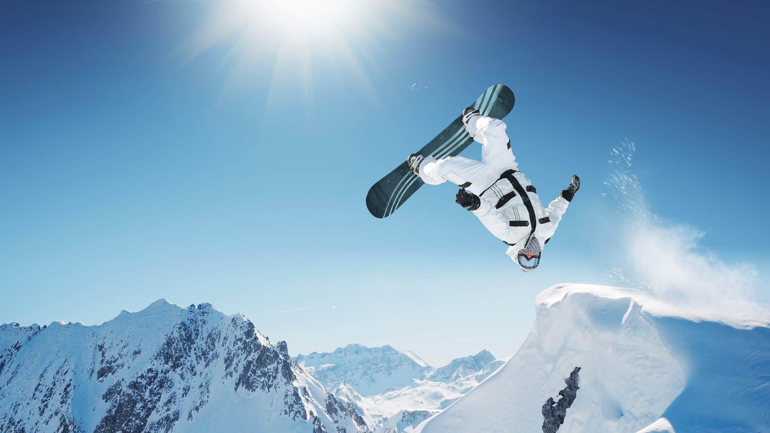 霍勒迪稳定输出不掉线,篮网冲垮快船